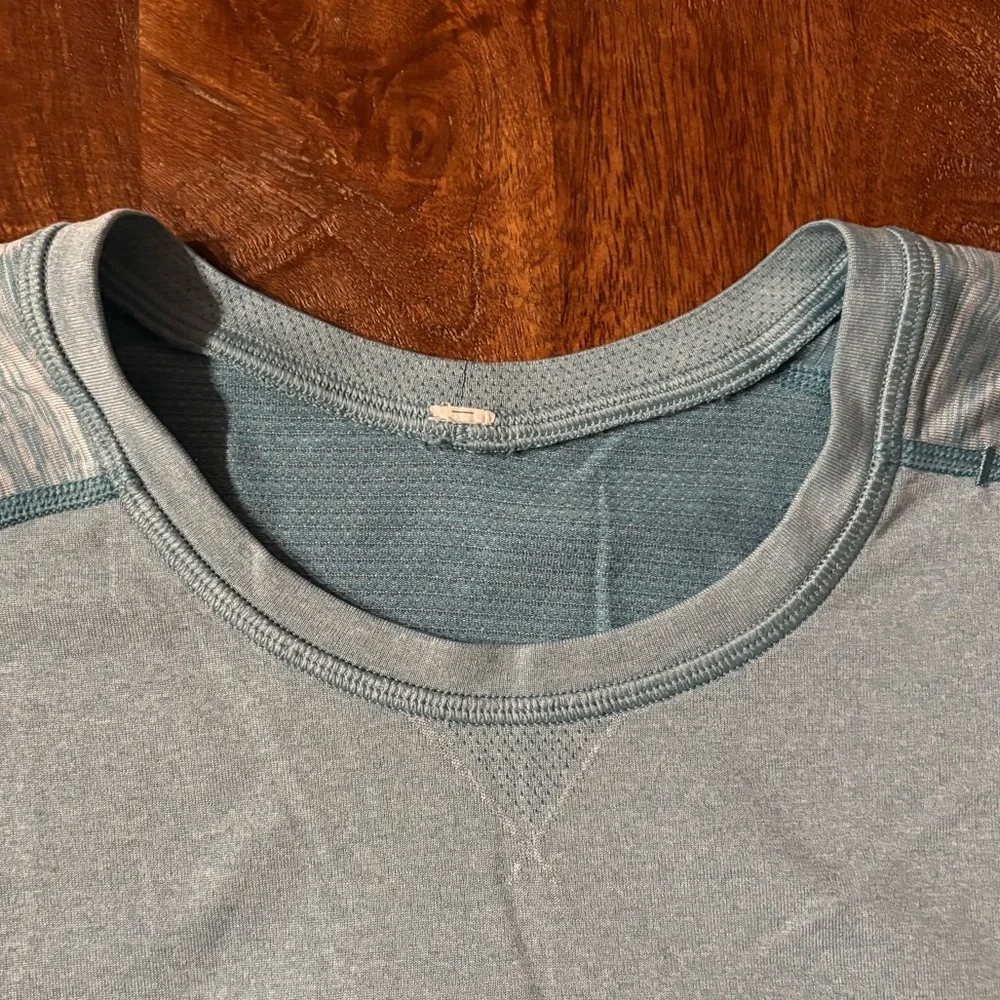 Lululemon Long Sleeve Performance T-Shirt - Picture 3 of 5